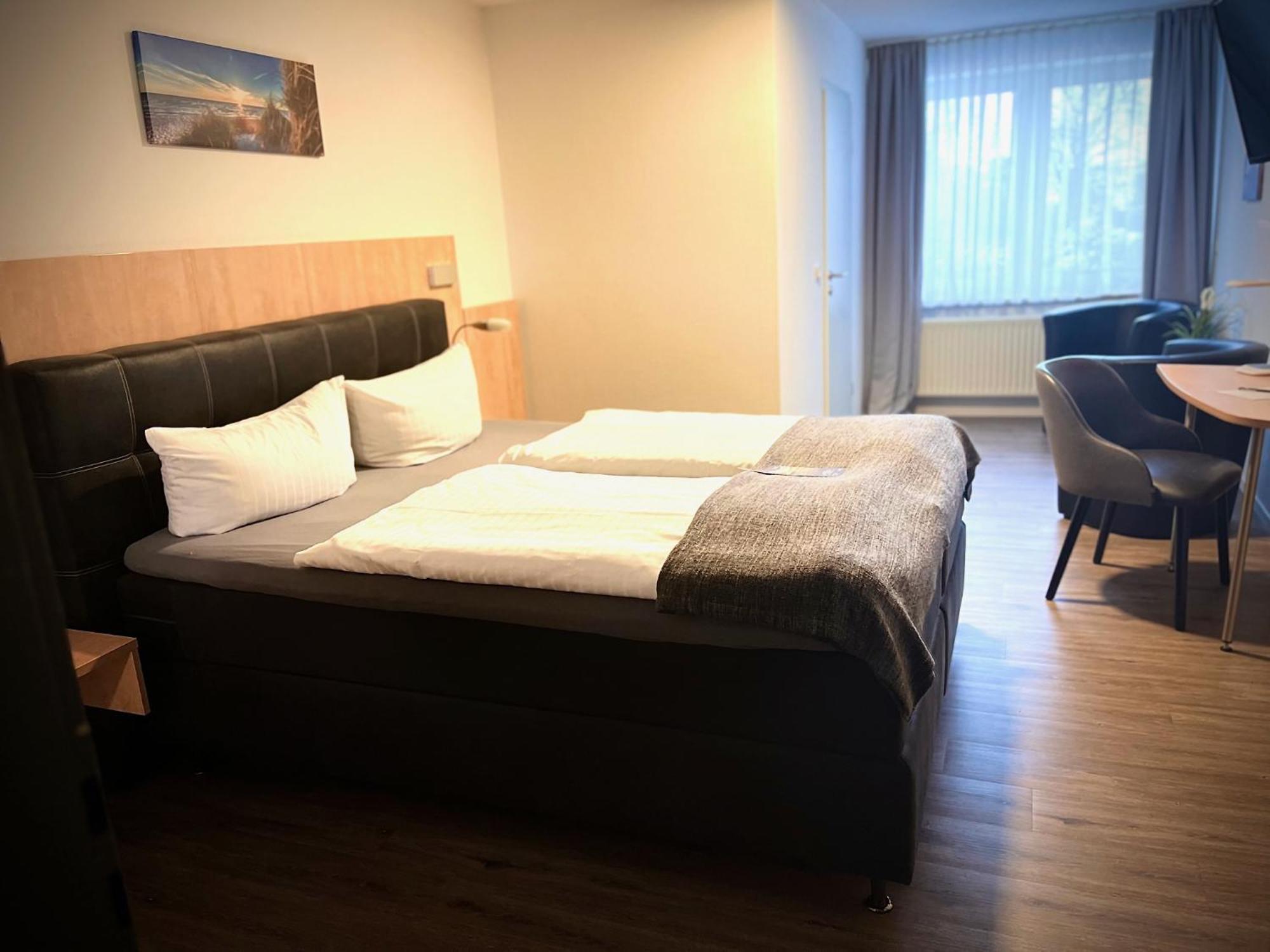 Hotel Pellmuehle Jever Luaran gambar