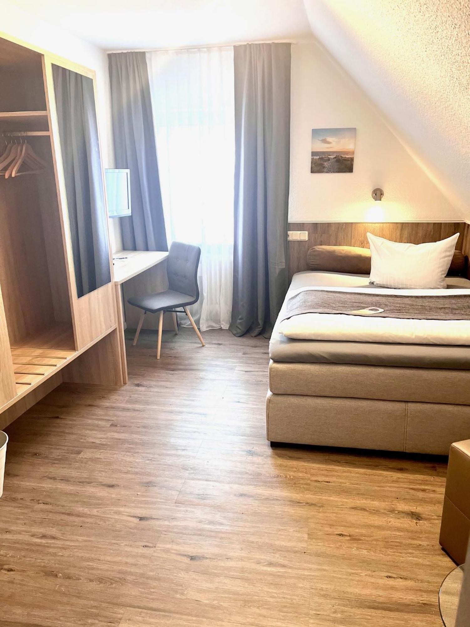 Hotel Pellmuehle Jever Luaran gambar